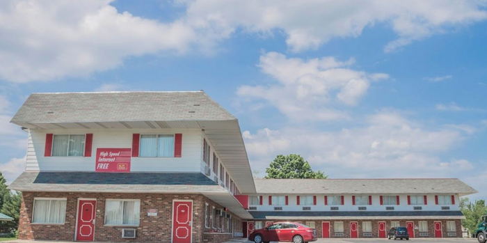 Rodeway Inn (Big Yank Motel & Restaurant) - From Web Listing (newer photo)